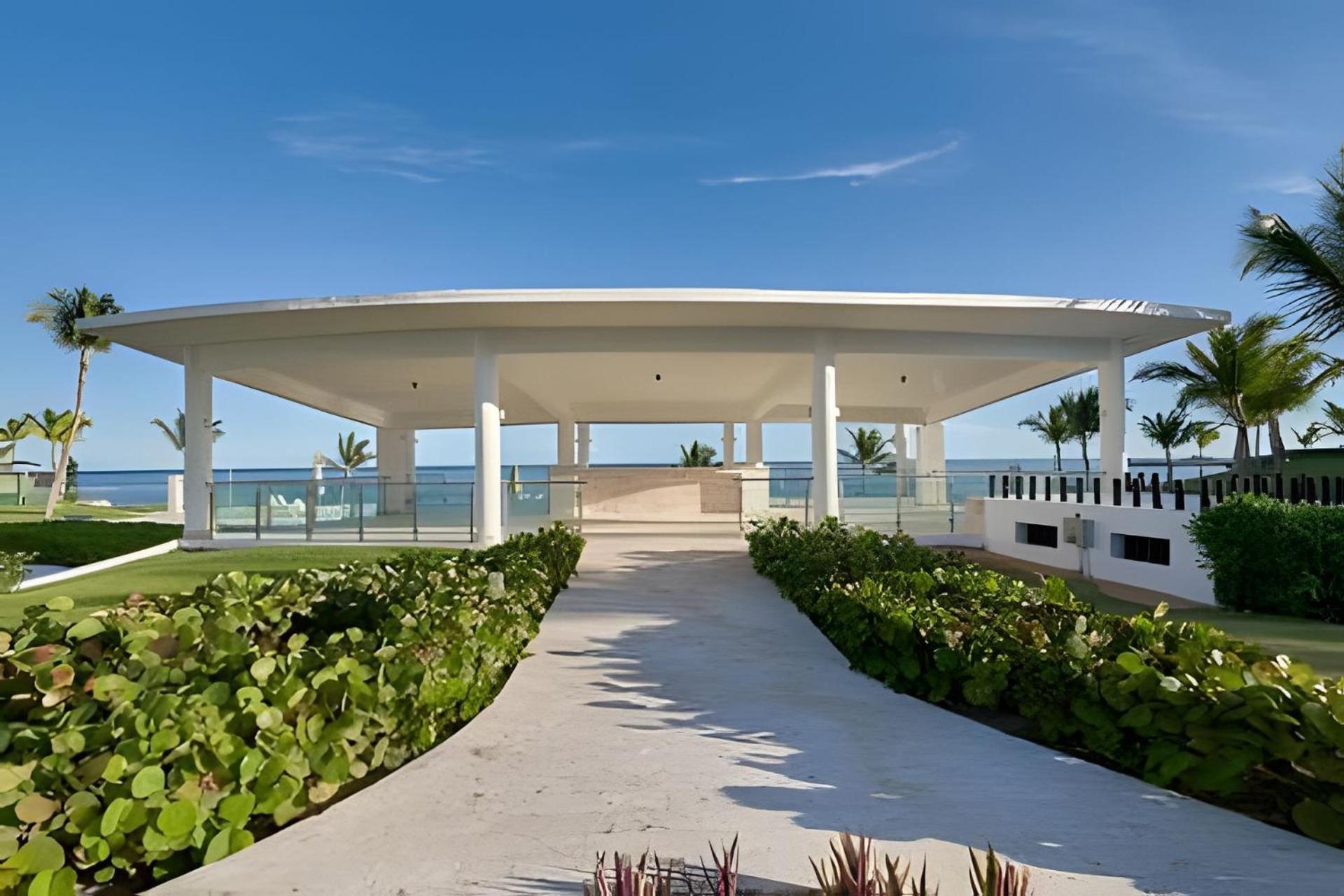 Punta Palmera Front With Private Cold Jacuzzi Apartment