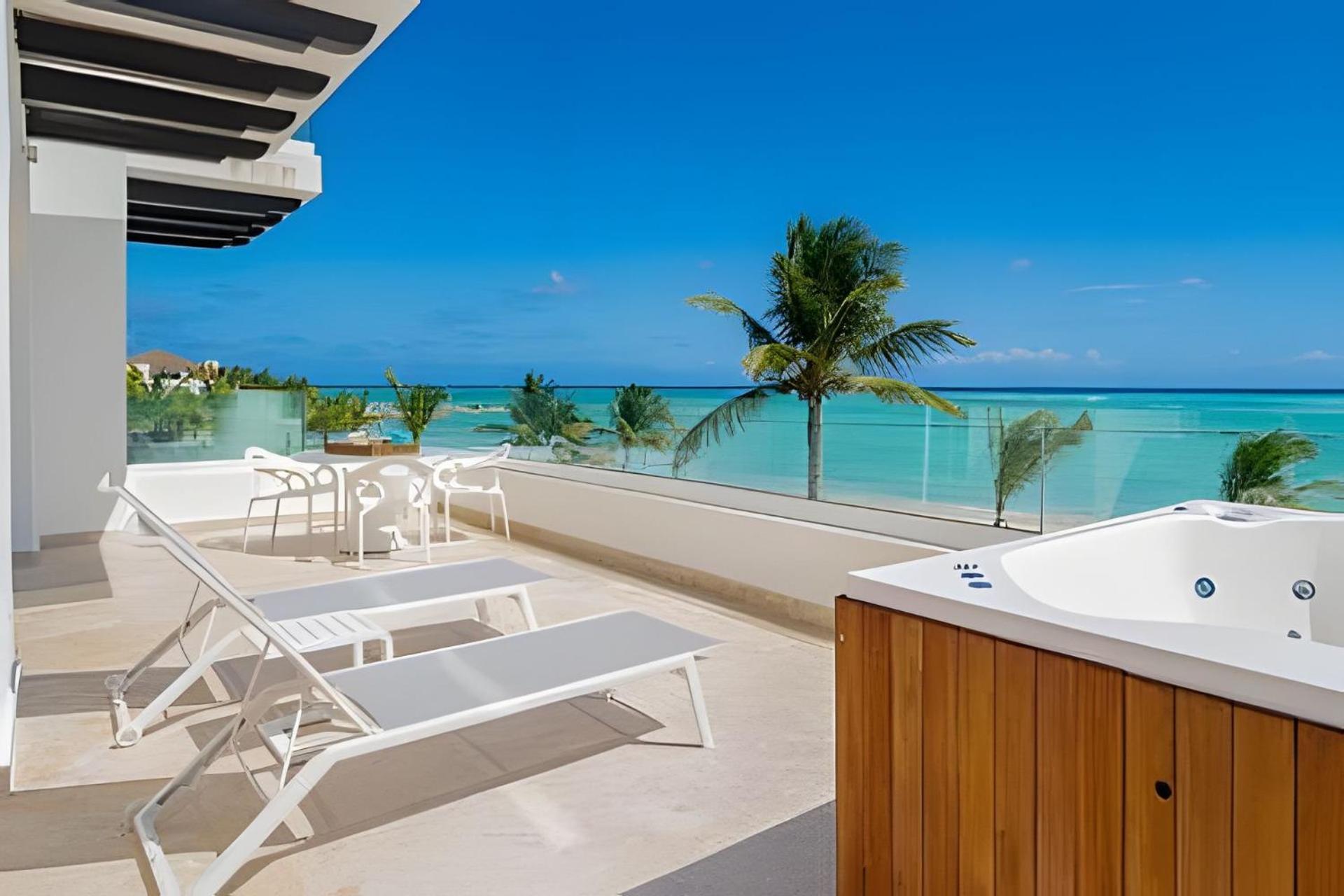 Punta Palmera Front With Private Cold Jacuzzi Apartment *